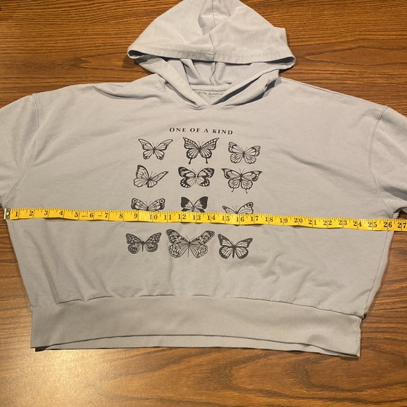 Baby Blue Cropped Boxy Oversized Butterfly Hoodie XL π2 for $30π - Picture 7 of 10
